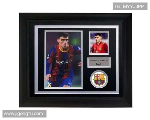 足球明星亲笔签名卡的魅力与收藏价值探秘 足球明星亲笔签名卡的魅力与收藏价值探秘